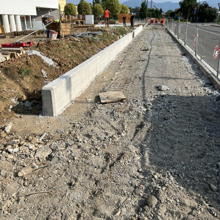 Cantiere area esterna centro civico di bolgare